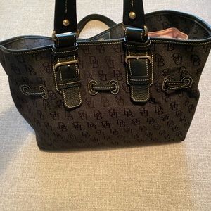 Dooney & Bourke Purse